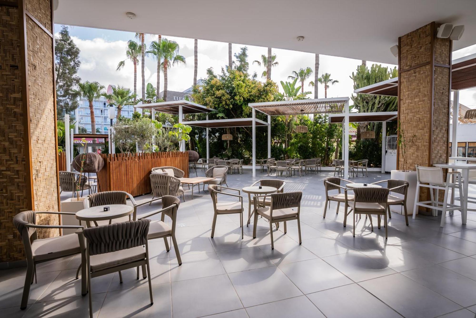 Margadina Hotel Agia Napa Exterior foto